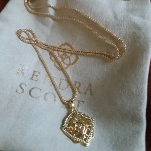 Kendra Scott Kacey long gold pendant necklace